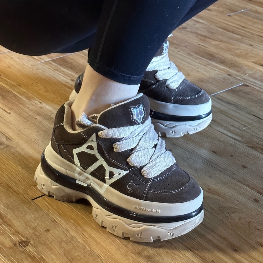 Naked wolf sneakers